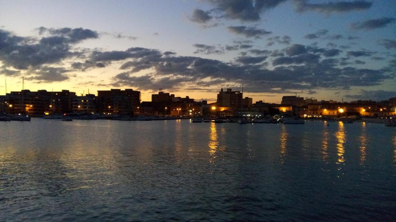 La Casa Dei Sogni Bed & Breakfast Syracuse Bagian luar foto