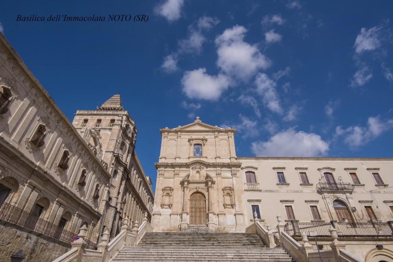 La Casa Dei Sogni Bed & Breakfast Syracuse Bagian luar foto